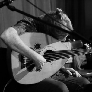 Yaniv taicman on the oud